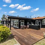 Xaverius - 30m From The Sea By Interhome *